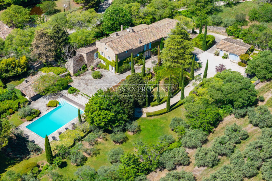 Maison à louer à Gordes
