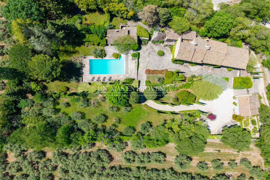 Maison à louer à Gordes