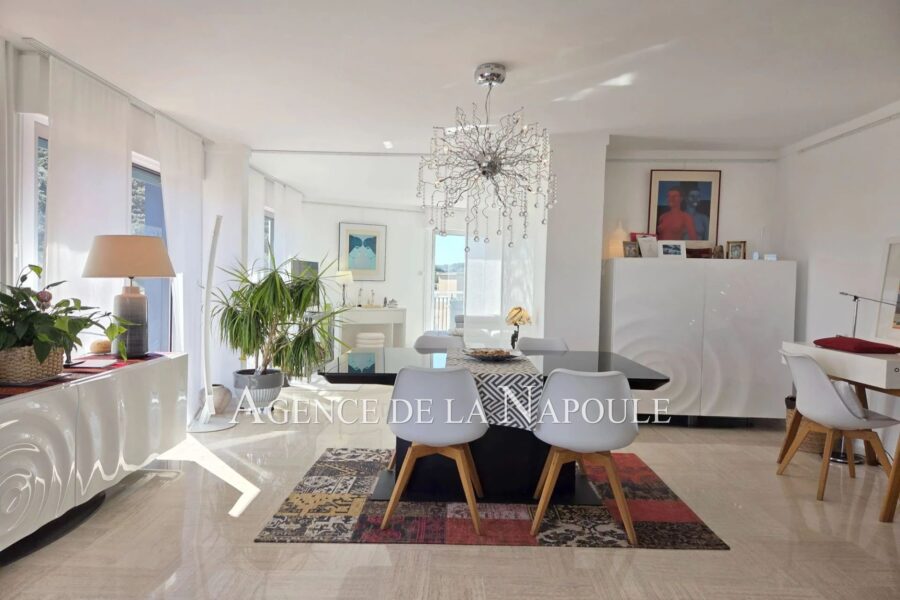 Appartement à vendre à Mandelieu-la-napoule