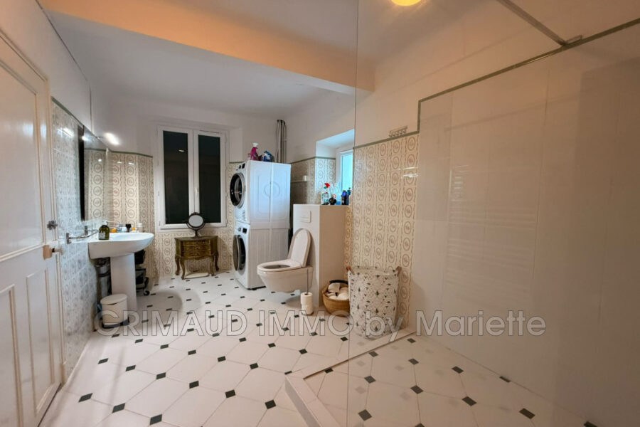 Maison à vendre à La Garde-Freinet — Vue sur la ville — photo 18