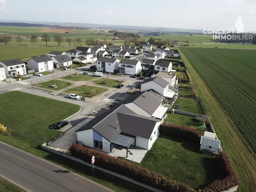 EXCLUSIVITÉ – Maison individuelle plain-pied proche Luxembourg et Belgique – 5 pièces – 3 chambres – 126 m²