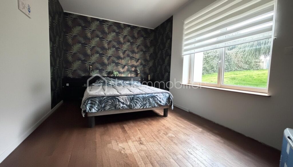 Longère avec vue dur la vallée – 6 pièces – 3 chambres – 200 m²