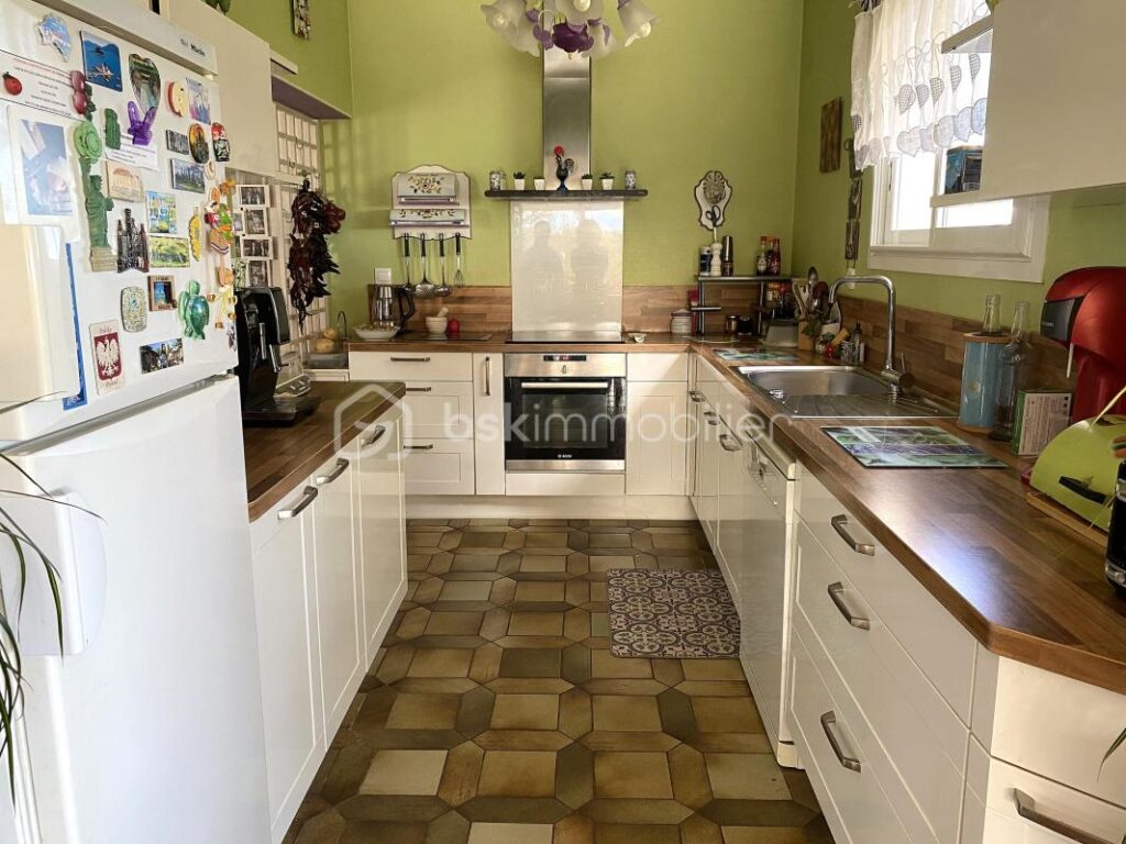 PAU NORD – MAISON 165 M² + GITE 140 m² + DEPENDANCE 60 M² – 7 pièces – 5 chambres – 305 m²