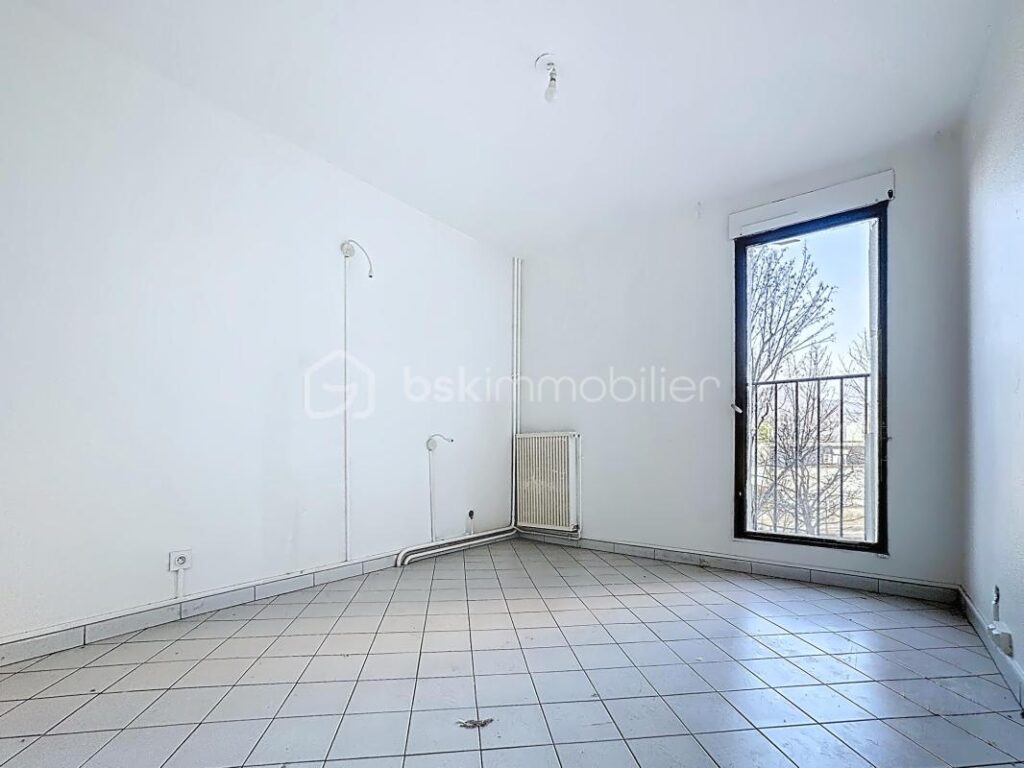 Appartement 5 pièces – 101 m² – Terrasse, Garage et Cave INCLUS – Échirolles – 5 pièces – 4 chambres – 103 m²