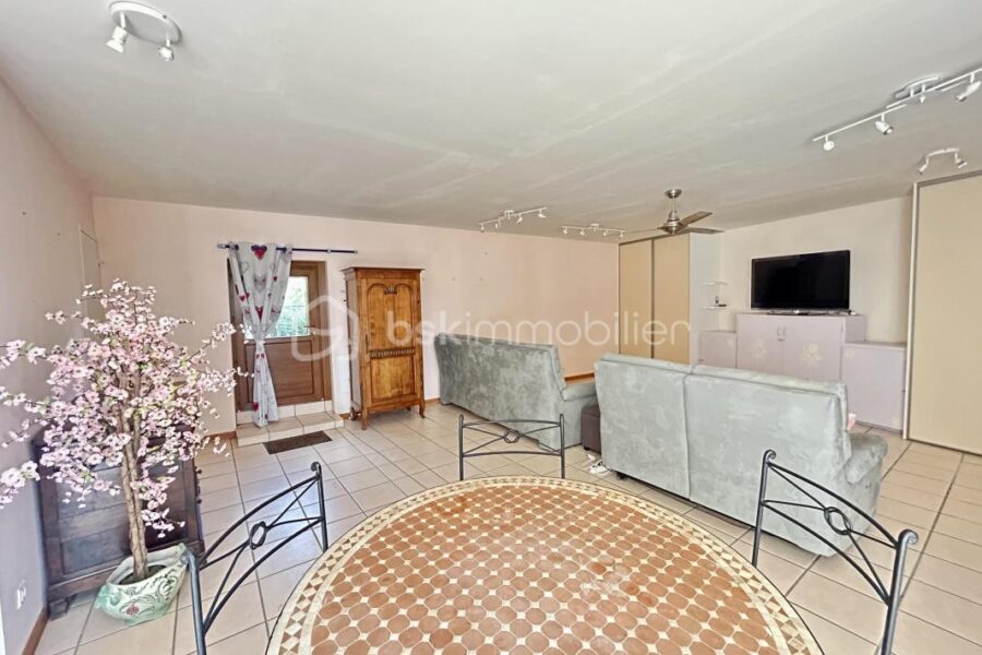 Maison à vendre à Usson