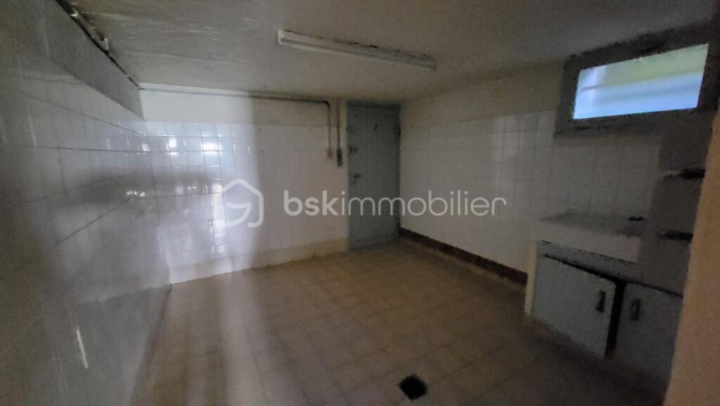 Maison t6 144 m2 avec terrain 6568 m2 – 6 pièces – 4 chambres – 144 m²