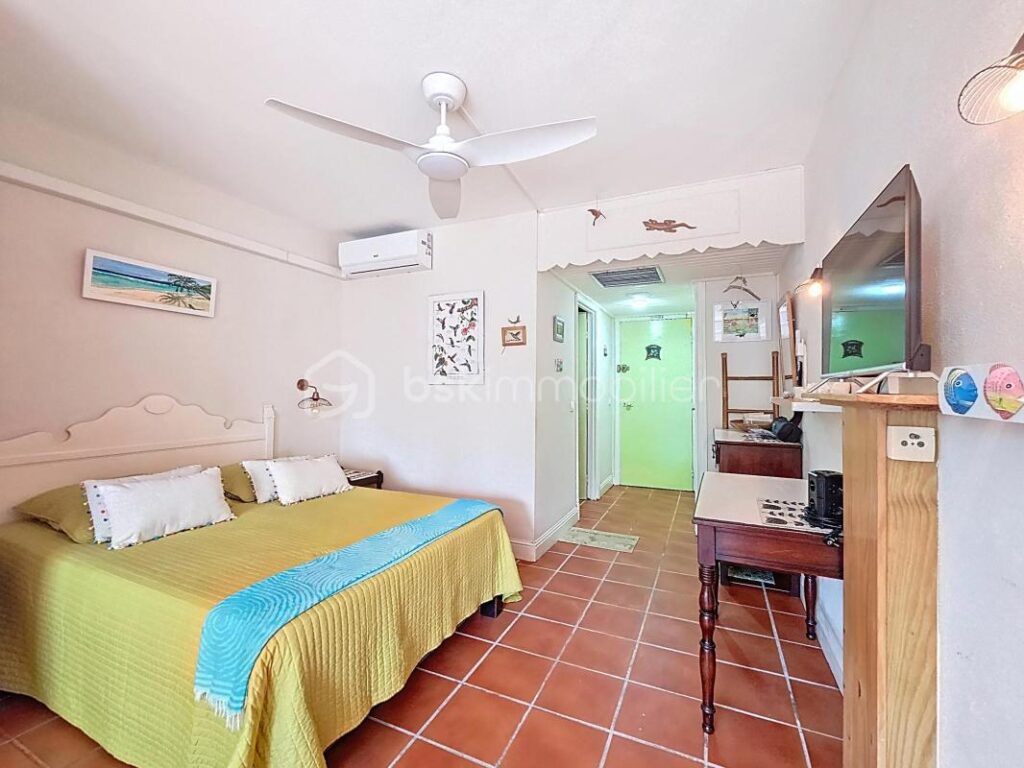 Studio Anse des Rochers vue mer et piscine – 1 pièce – 1 chambre – 33 m²