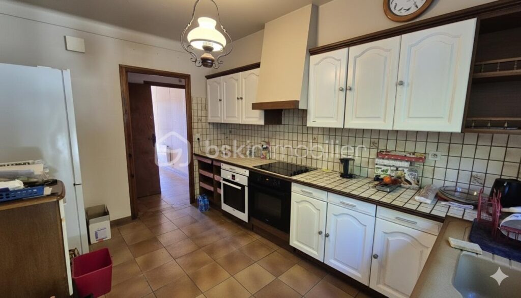 A VENDRE MAISON DEUX FACES TRAVERSANTE DE 152M² SUR TERRAIN DE 261M² A SAINT ANDRE – VUE SUR LES ALBERES – QUATRE CHAMBRES – GARAGE – CLIMATISATION REVERSIBLE – CHEMINEE – AUCUN VIS A VIS – 7 pièces – 4 chambres – 152 m²