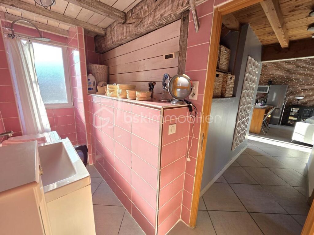 3 pièces 85 m2, balcon, garage – 3 pièces – 2 chambres – 70 m²