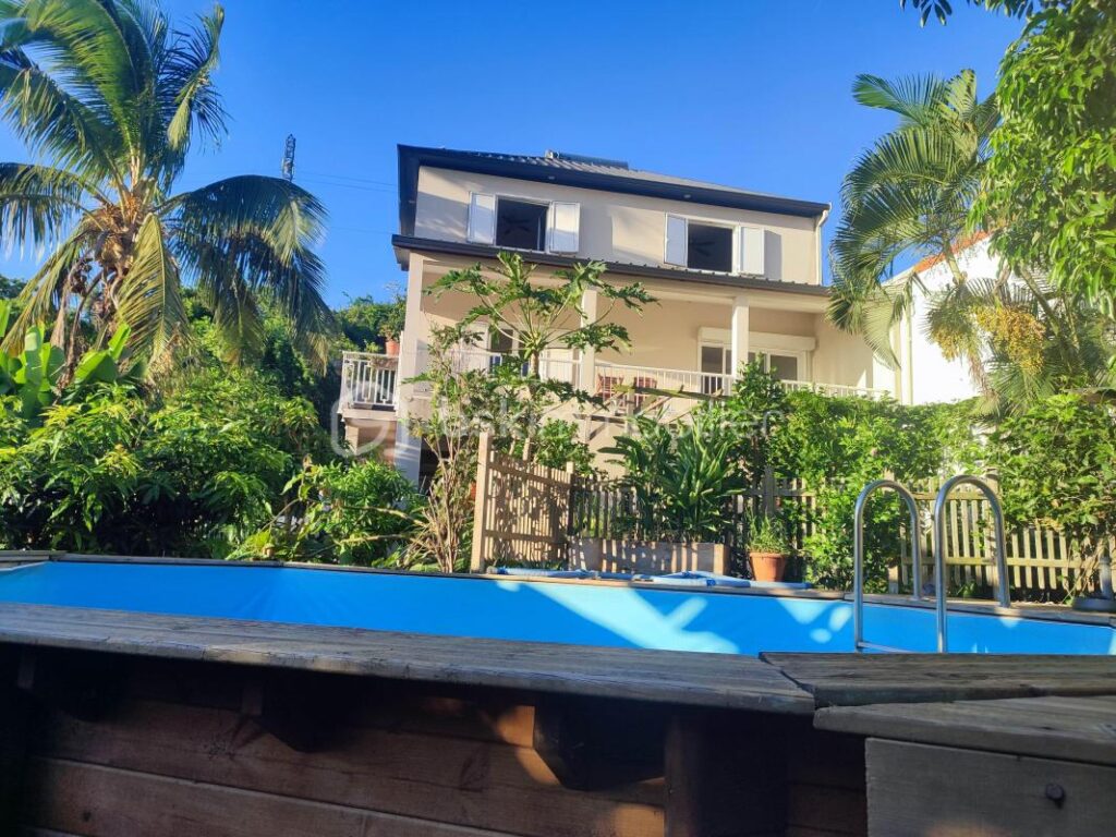 A Vendre – Maison avec vue mer – 5 pièces – 4 chambres – 110 m²