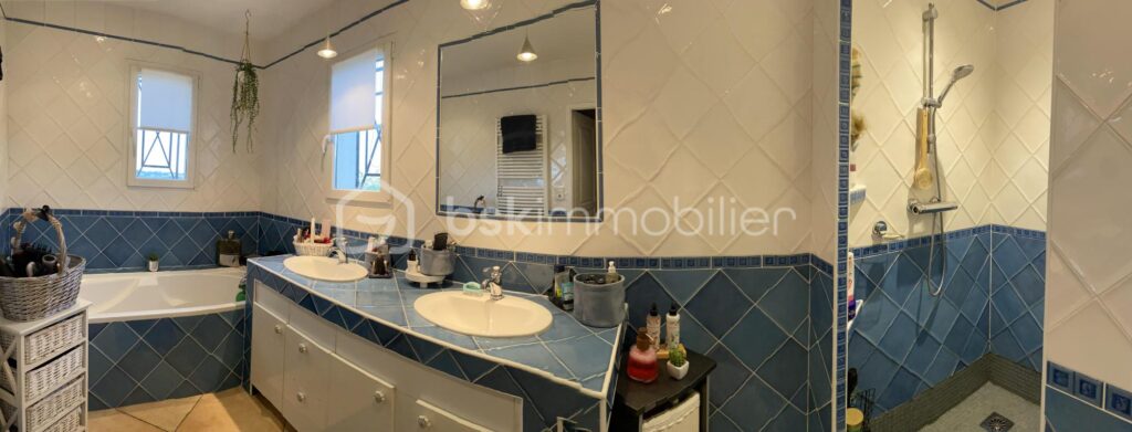 MAISON T7/T8 AVEC PISCINE ET GARAGE – 7 pièces – 5 chambres – 175 m²