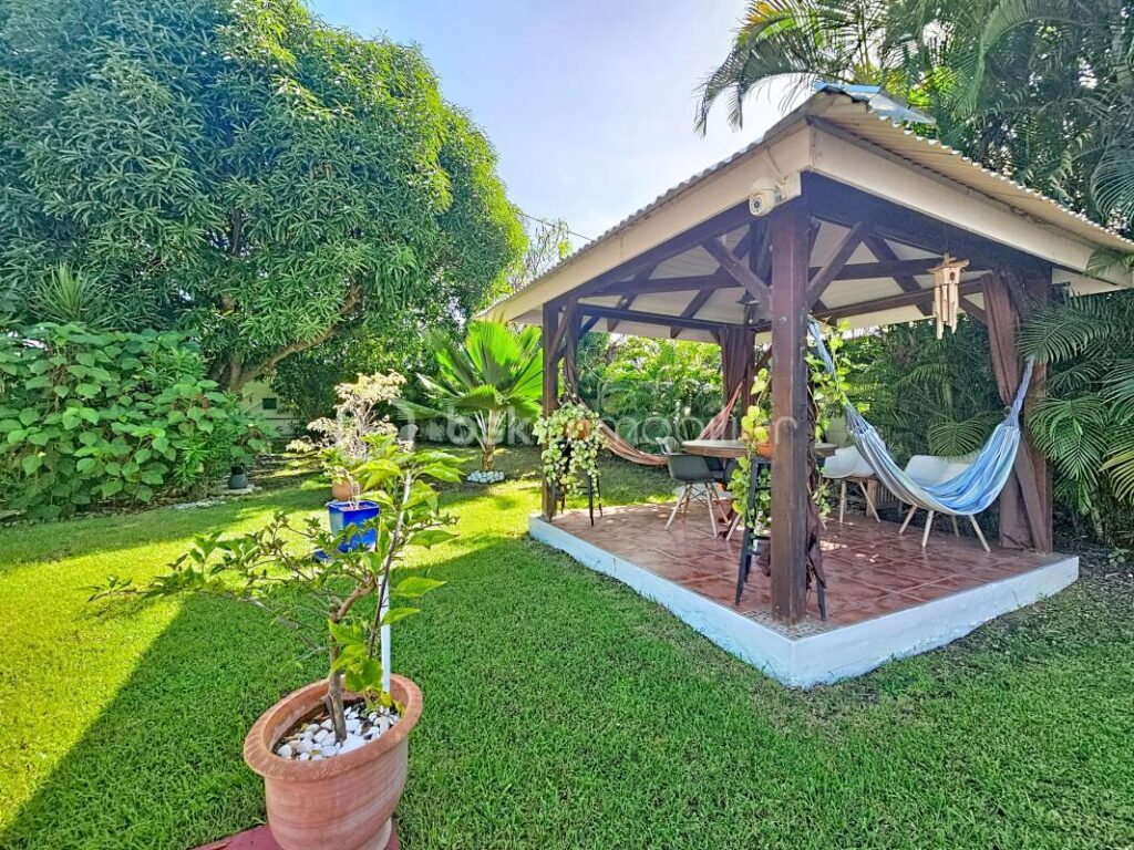 Villa avec piscine 3 chambres , parcelle 1000 m2 – 4 pièces – 3 chambres – 120 m²