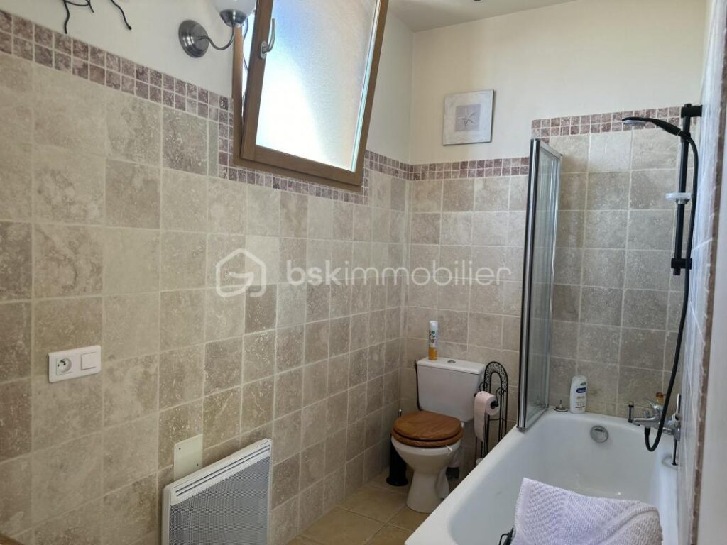 Deux Maisons en Pierre Authentiques à Sigonce – Proche Forcalquier – 6 pièces – 4 chambres – 110 m²