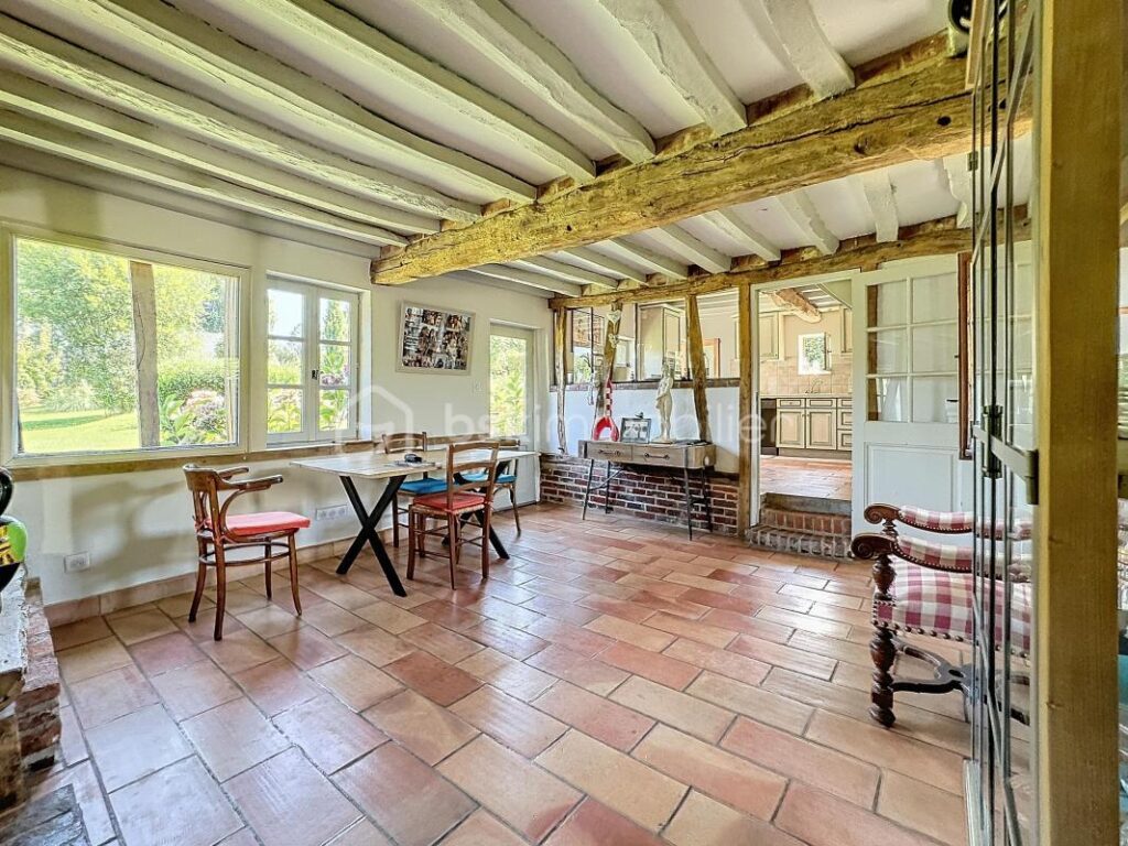 Maison de campagne avec grande dépendance et piscine – 6 pièces – 3 chambres – 129 m²