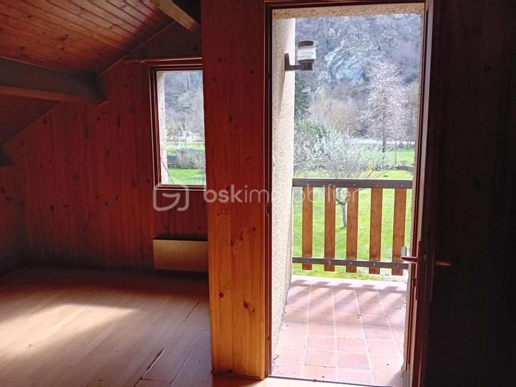 Maison au cœur des Pyrénées – 6 pièces – 4 chambres – 110 m²