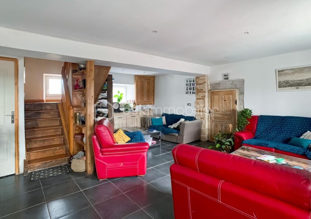 Maison de campagne – 7 pièces – 6 chambres – 175 m²