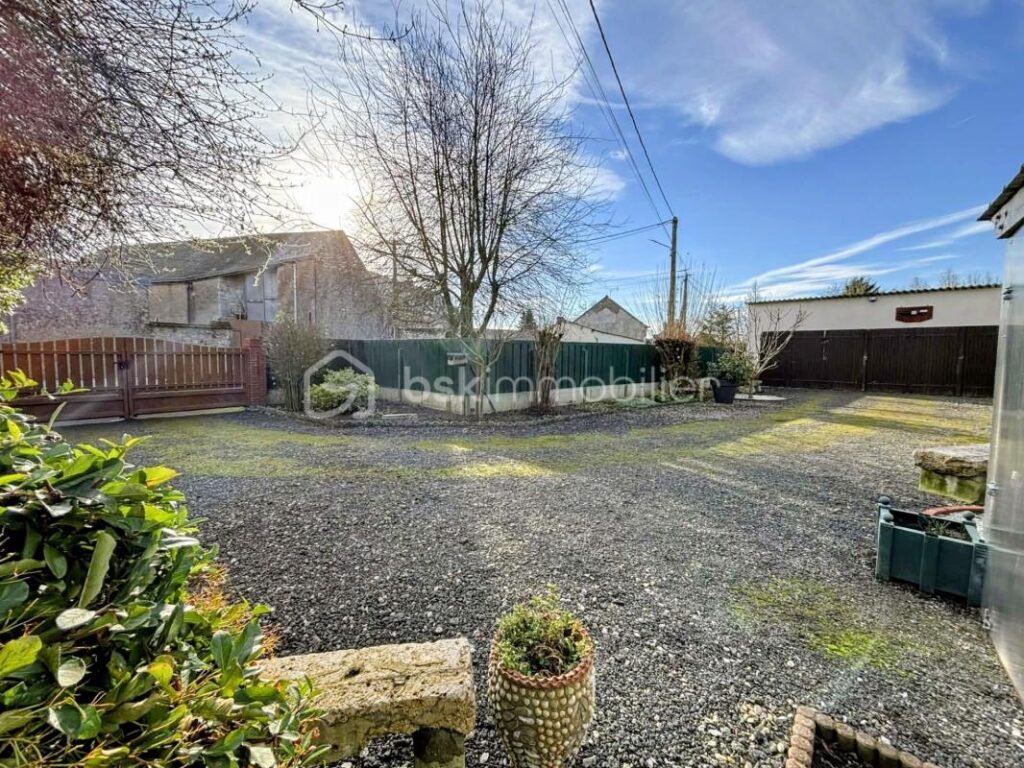 Maison à vendre – 165 m² habitables – 3 chambres – Vérandas – Garage – Dépendances – 6 pièces – 3 chambres – 165 m²