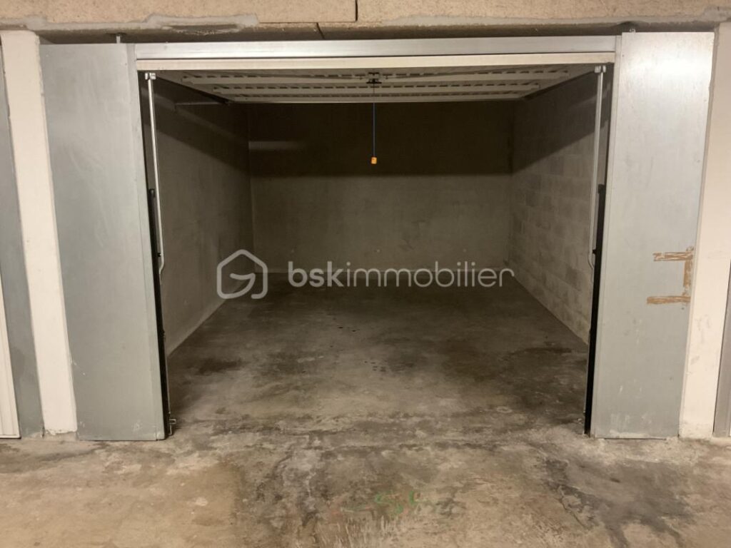 Grand T2 53m2 terrasse 24 m2 garage 18m2 – 2 pièces – 1 chambre – 53 m²