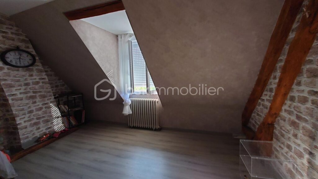 Longère – 5 pièces – 4 chambres – 166 m²