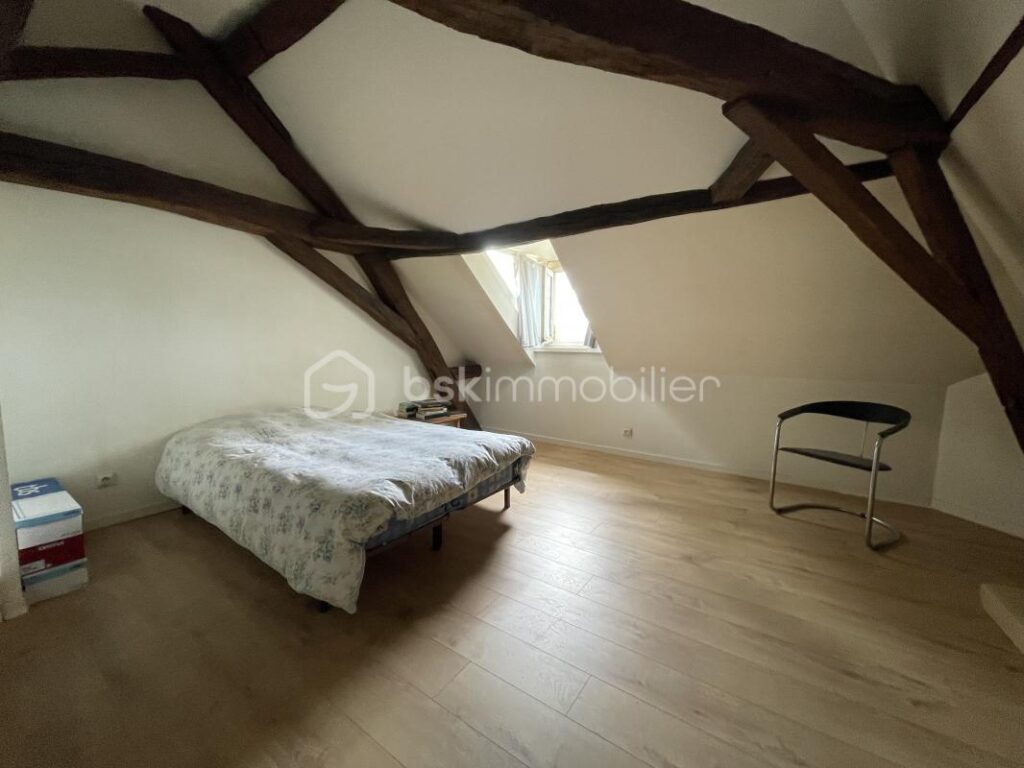 Maison de Maître en bord de Seine – 8 pièces – 5 chambres – 210 m²