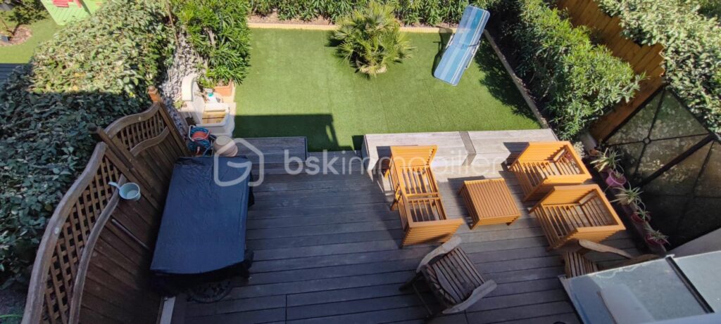 Super T4 2012 96 m2 garage parking piscine – 4 pièces – 3 chambres – 96 m²