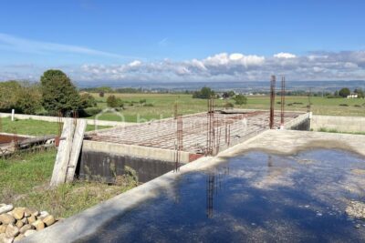 Terrain + Maison à finir sur terrain de 772m² – NR pièces – NR chambres – 772 m²