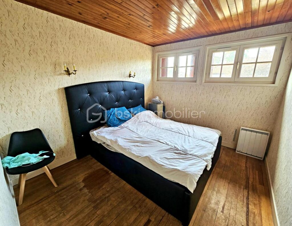 EXCLUSIVITE Maison de 140m² avec piscine et vue dégagée – 7 pièces – 5 chambres – 140 m²