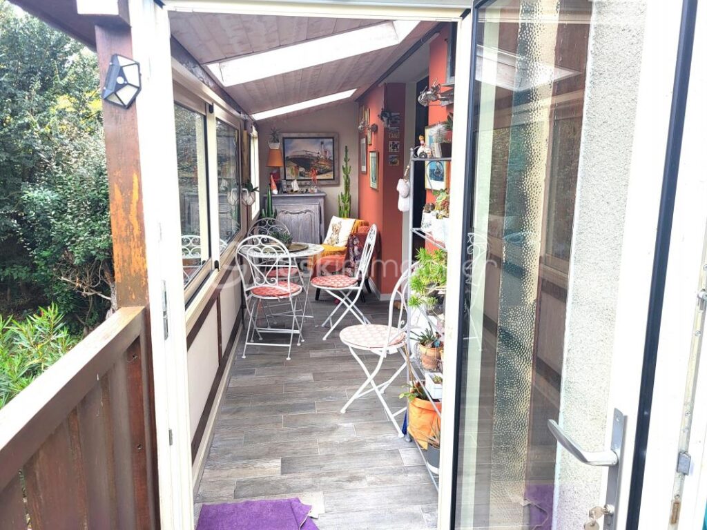 Maison au bord de l’eau ! – 4 pièces – 2 chambres – 130 m²