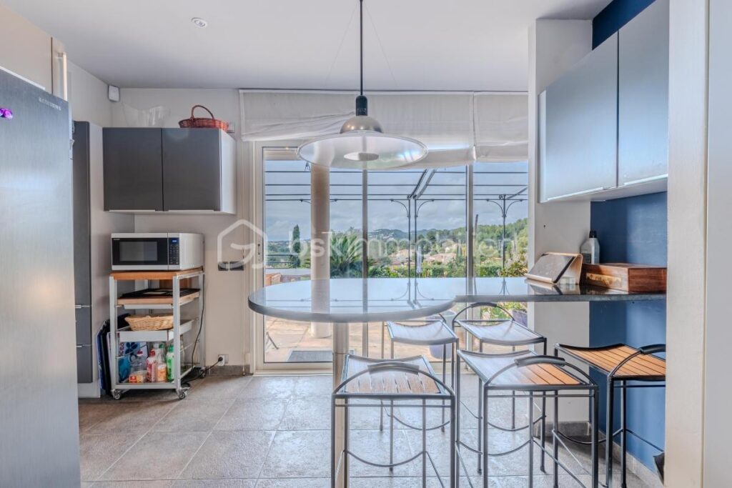 EXCEPTIONNEL – 6 pièces – 4 chambres – 229 m²