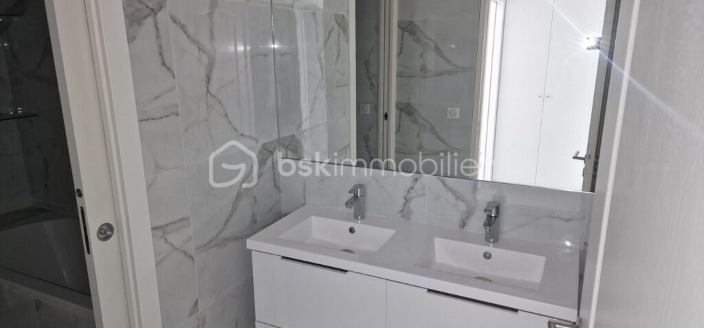 Bel appartement VILLA MEDICIS 4pièces à seulement 5 mn de Monaco ,vue mer – 4 pièces – 3 chambres – 78 m²