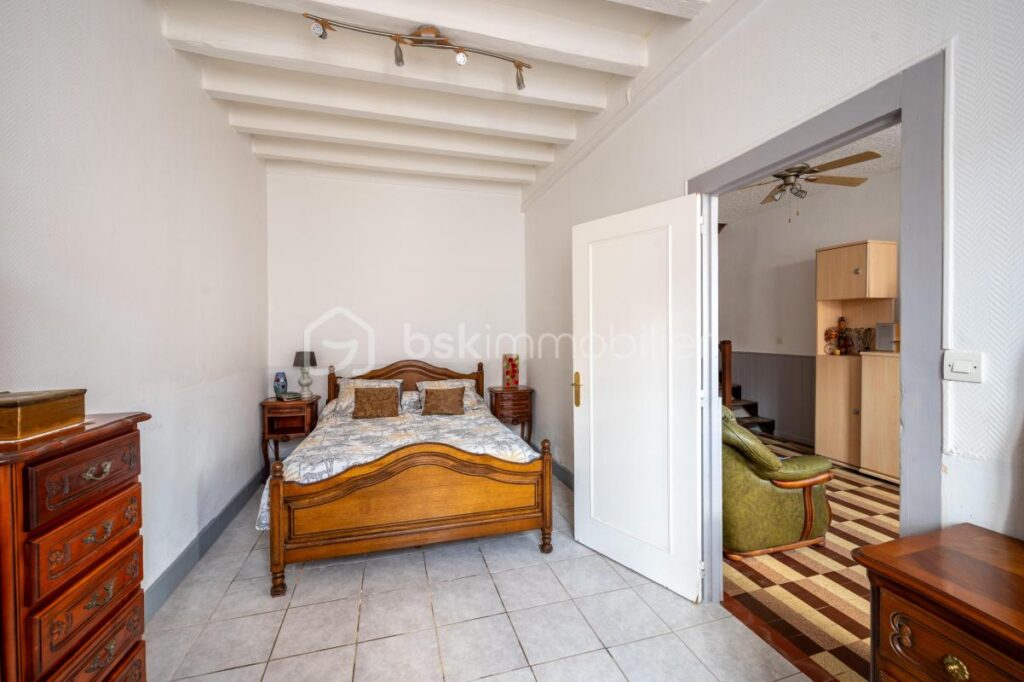 À vendre – Maison Type T4 – historique au cœur du quartier des Templiers à Valençay – 4 pièces – 3 chambres – 80 m²