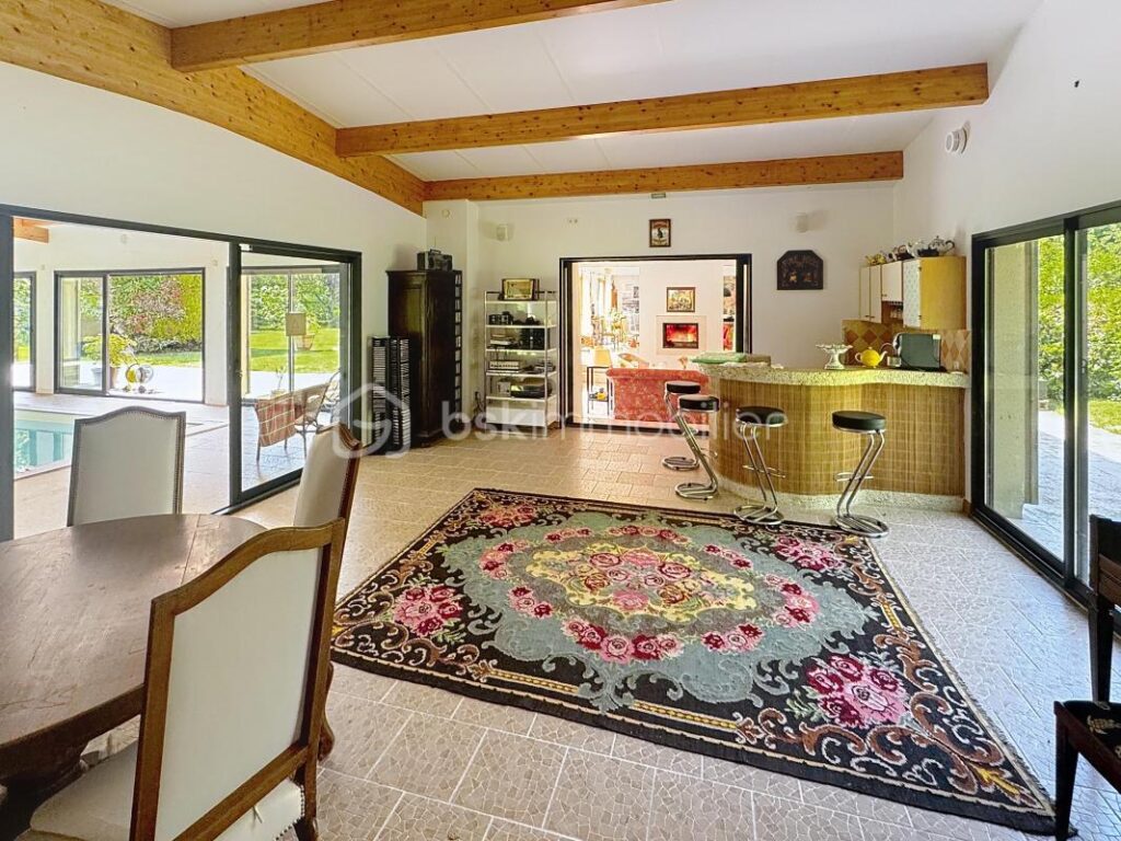 Maison 377m2 secteur Villers-sur-Mer – 9 pièces – 4 chambres – 377 m²