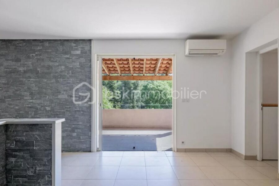 Maison à vendre à Carros