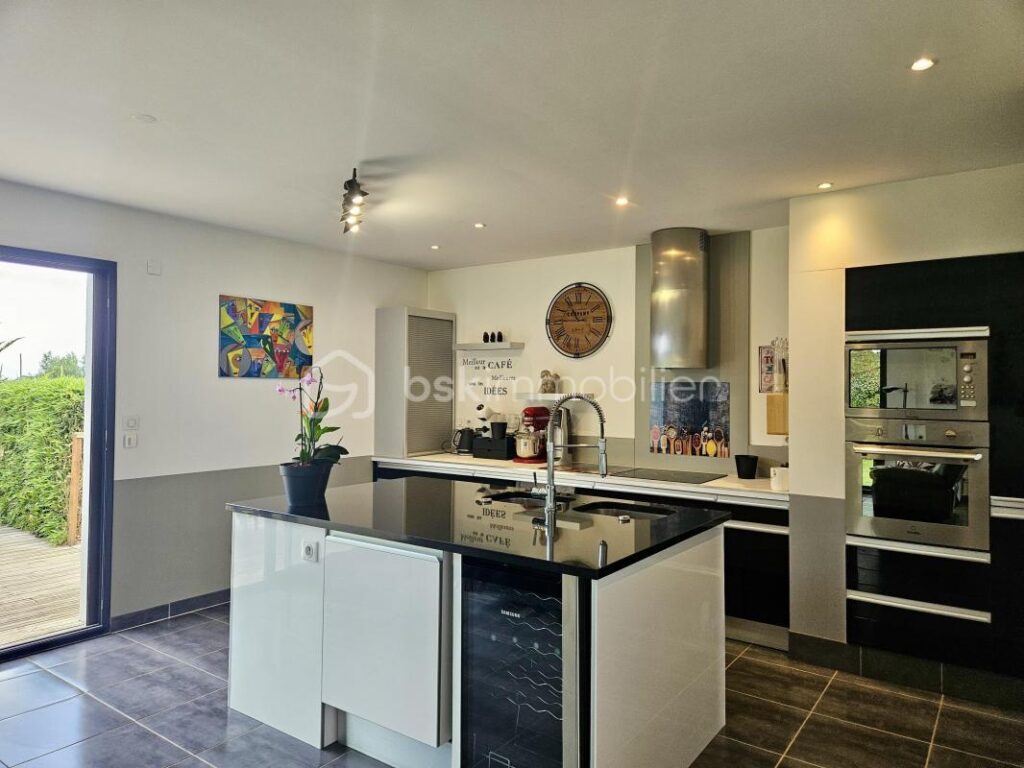 Maison 4 pièces 150 m² – 4 pièces – 3 chambres – 150 m²