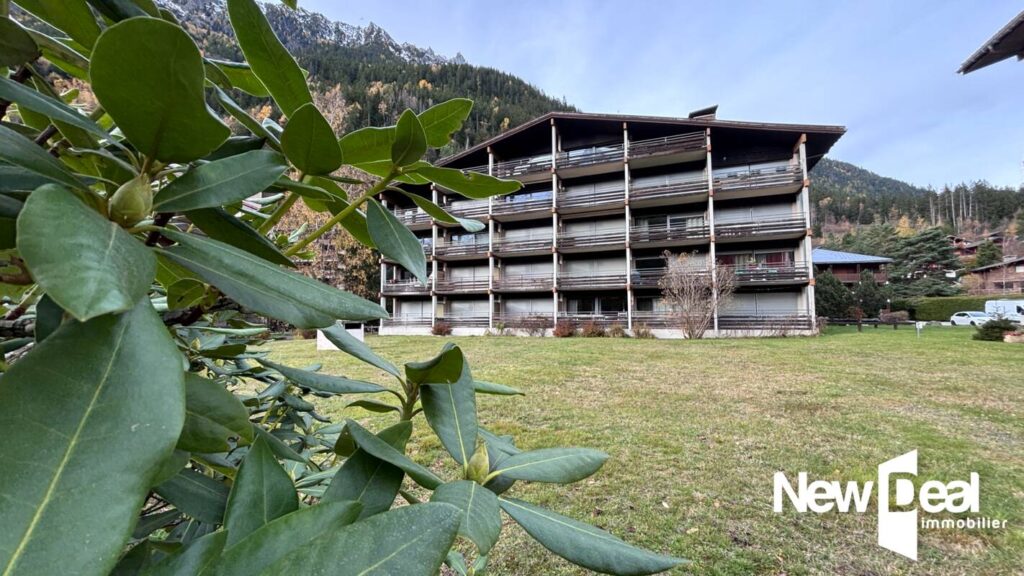 APPARTEMENT 2 Pièces – PARKING COUVERT PRIVATIF – CAVE – TERRASSE COUVERTE Plein SUD – 2 pièces – 1 chambre – 44 m²