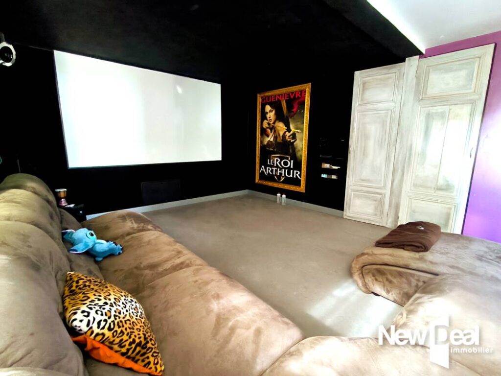 VILLA MODERNE PROCHE DE VILLENEUVE SUR LOT – 6 pièces – 4 chambres – 171 m²