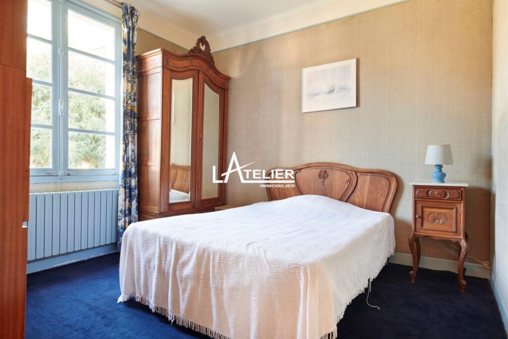 PORNIC Emplacement de choix, volume et potentiel à exploiter – 6 pièces – 4 chambres – 125 m²