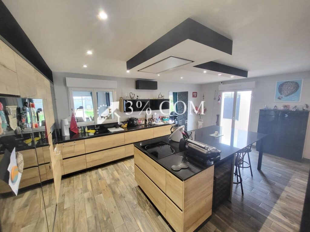 Très belle maison individuelle – 10 pièces – 230 m2 – A VOIR – 10 pièces – 4 chambres – 230 m²