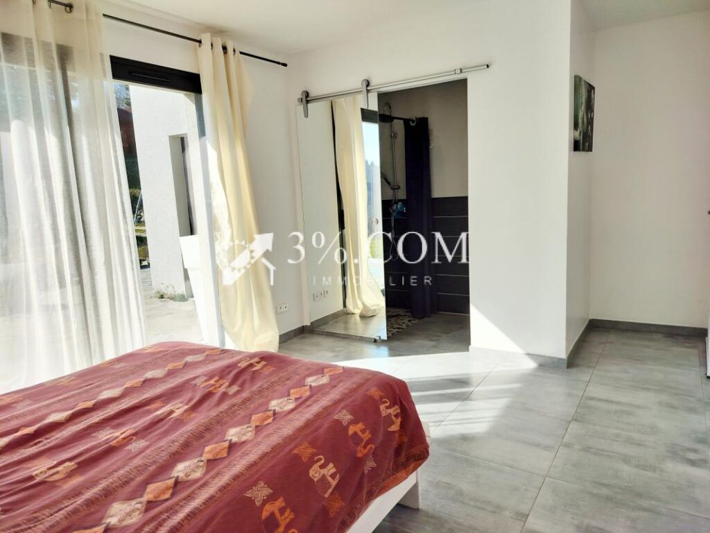 Villa contemporaine offrant 3 chambres et 114m2 habitables s – 5 pièces – 3 chambres – 115 m²