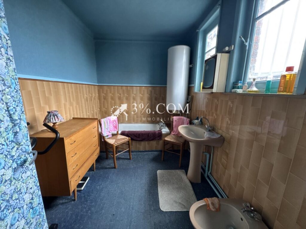 Propriété individuelle semi plain pied 227m2 à Artres – 10 pièces – 6 chambres – 227 m²