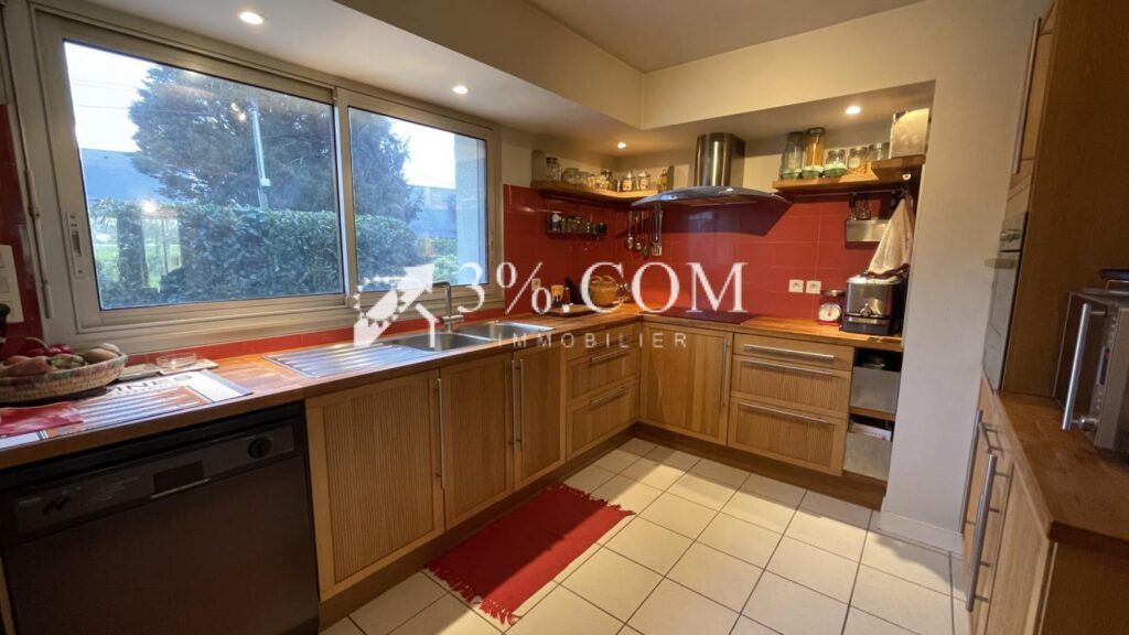 Baden, proche Port blanc, maison de 164m2 avec 5 chambres su – 6 pièces – 4 chambres – 164 m²