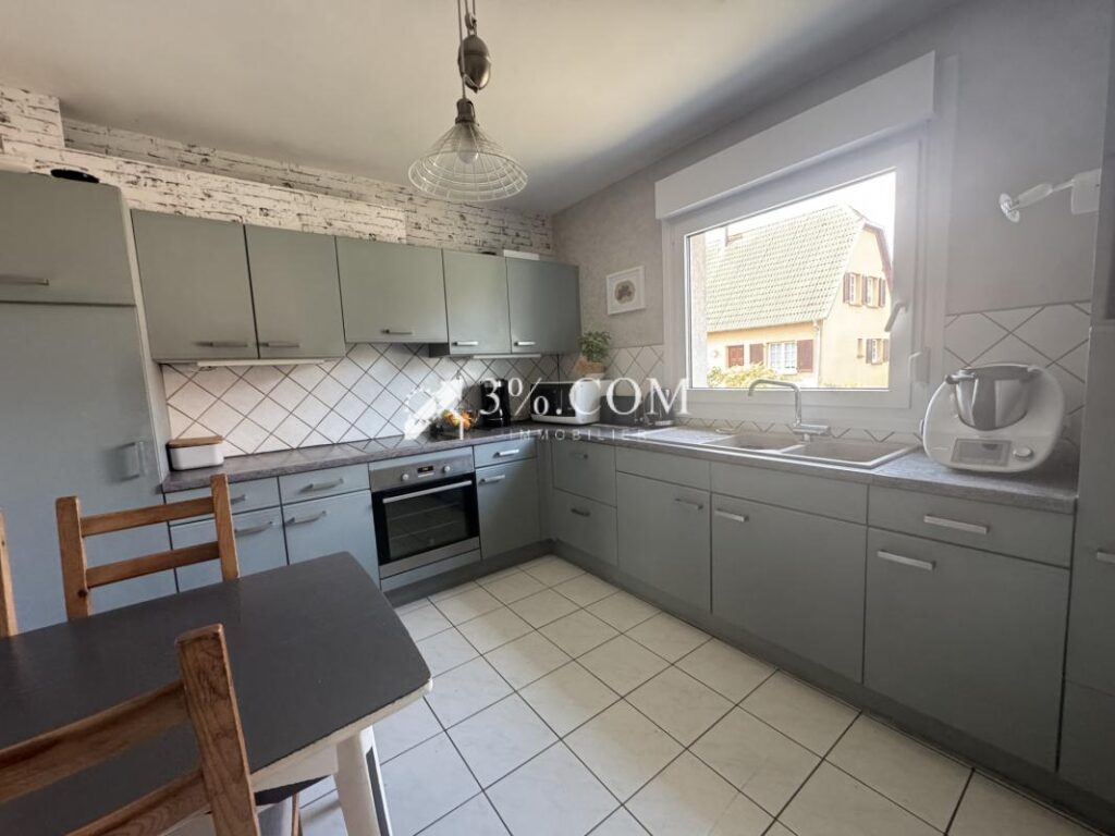 3%COM Jolie maison avec jardin en bordure de champs – 5 pièces – 3 chambres – 98 m²