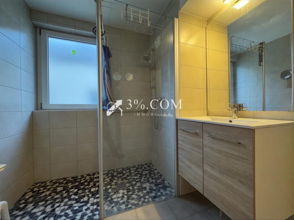 3%COM Bel appartement F3 coté canal – terrasse – garage – 3 pièces – 2 chambres – 60 m²