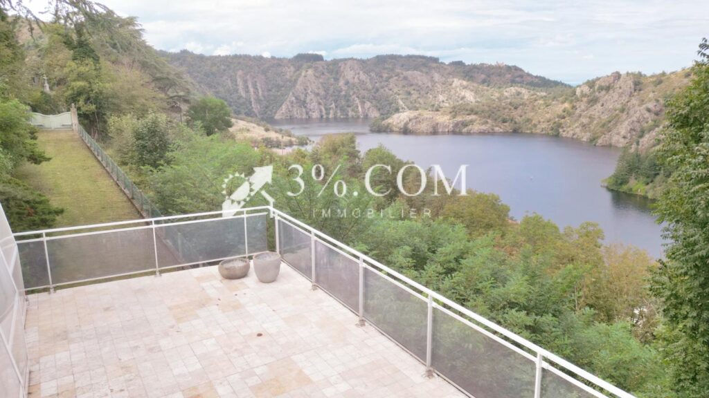 Maison 200m2 ENVIRONNEMENT EXCEPTIONNEL ! – 7 pièces – 3 chambres – 197 m²