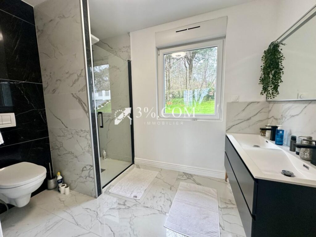 Villa indépendante avec piscine à Condette – 6 pièces – 4 chambres – 179 m²