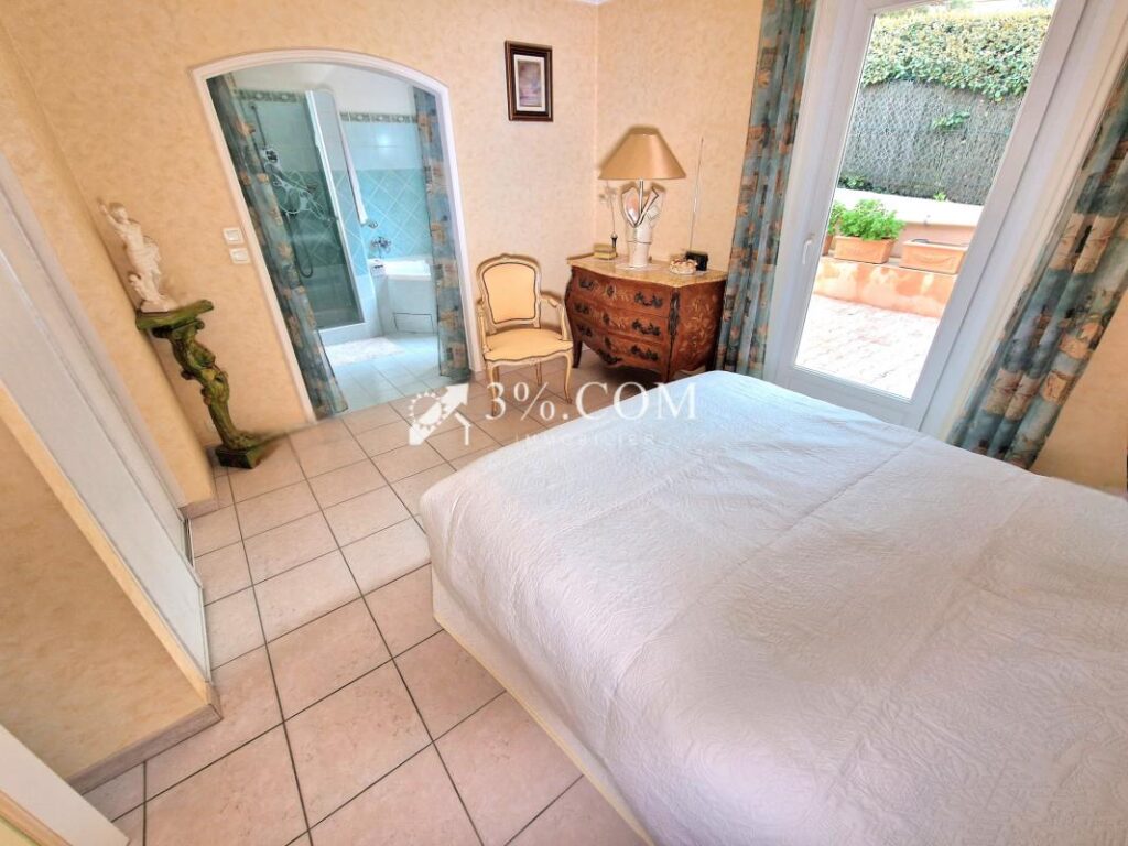 Villa spacieuse avec sous-sol total – 5 pièces – 3 chambres – 145 m²