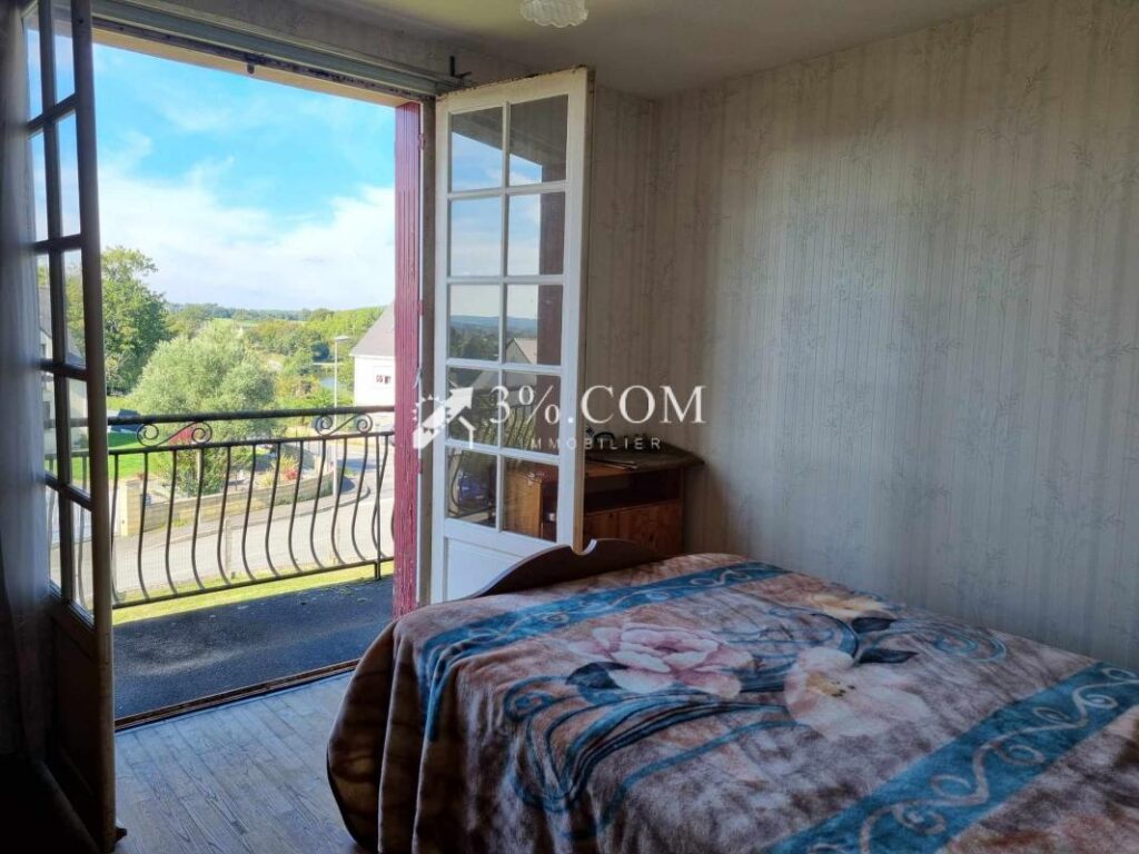 Maison familiale bien placée avec beau potentiel – 6 pièces – 4 chambres – 113 m²