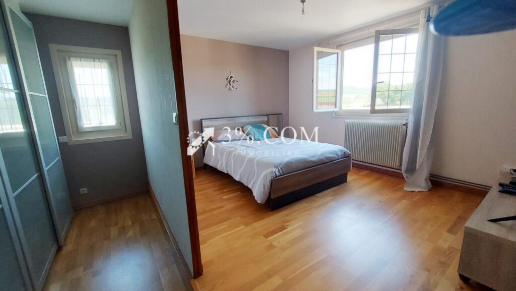 Secteur Gamaches : Pavillon rénové, 3 CH, veranda, sous sol – 6 pièces – 3 chambres – 126 m²