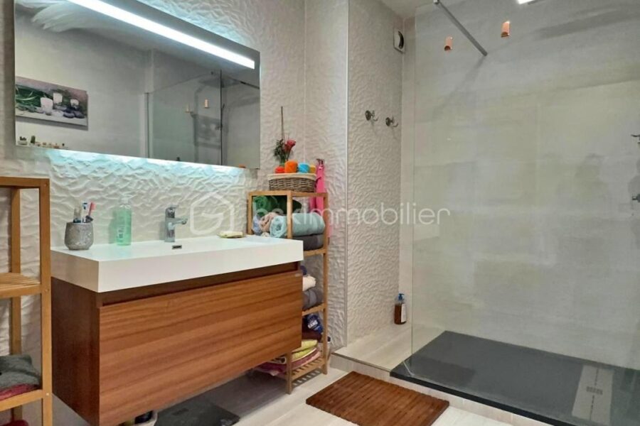 Appartement à vendre à Les avirons — Vue mer — photo 7
