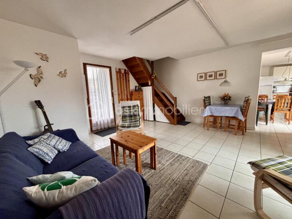 Maison T4 avec garage dans résidence avec piscine – 4 pièces – 3 chambres – 70 m²